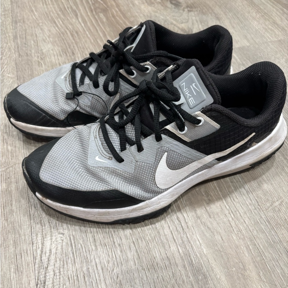 Nike Sneakers Big Boys Size 7